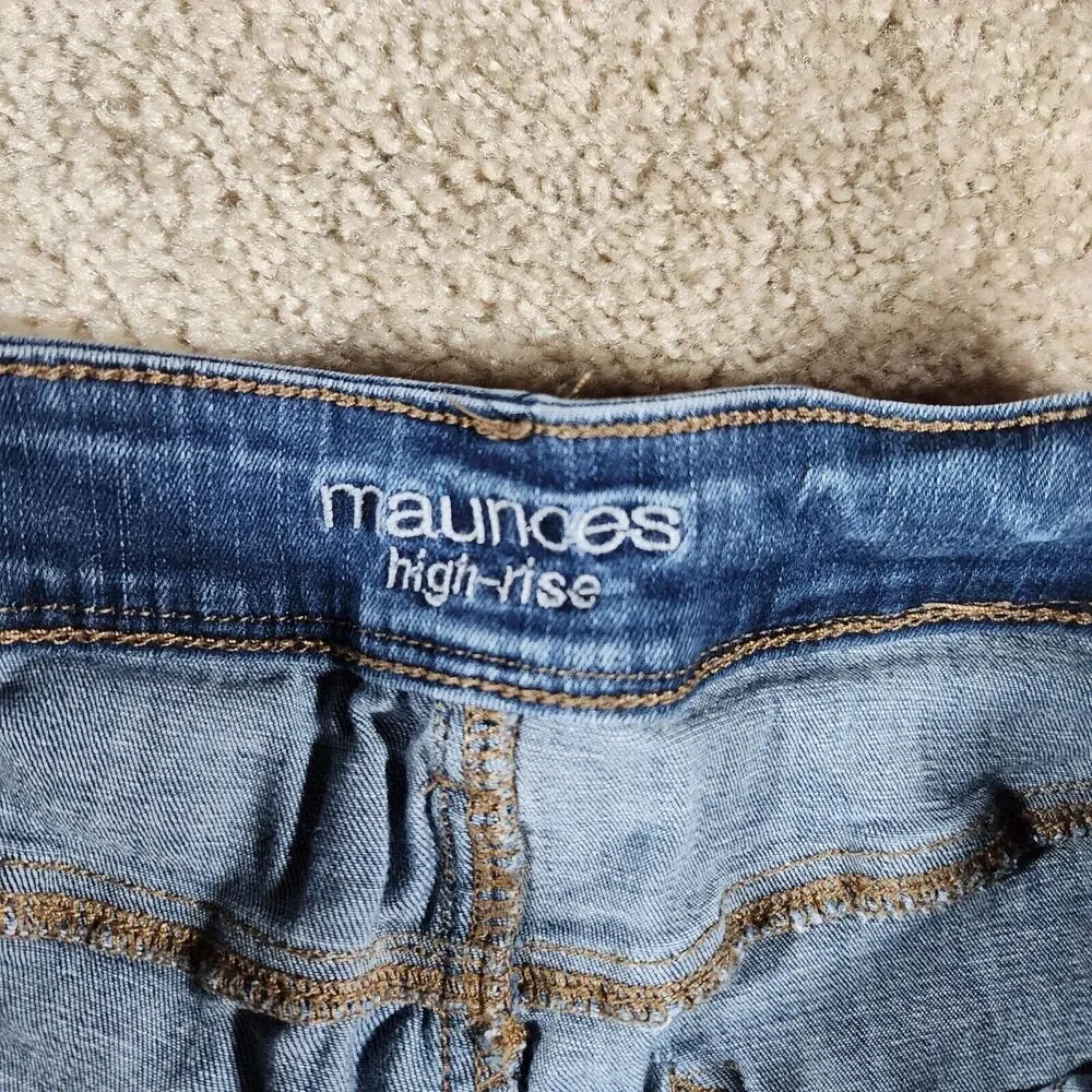 Women’s M Jeans By MAURICES High Rise Stretch Jeans Size Large Distressed